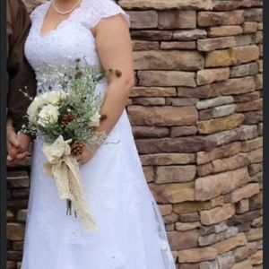 David’s bridal wedding dress